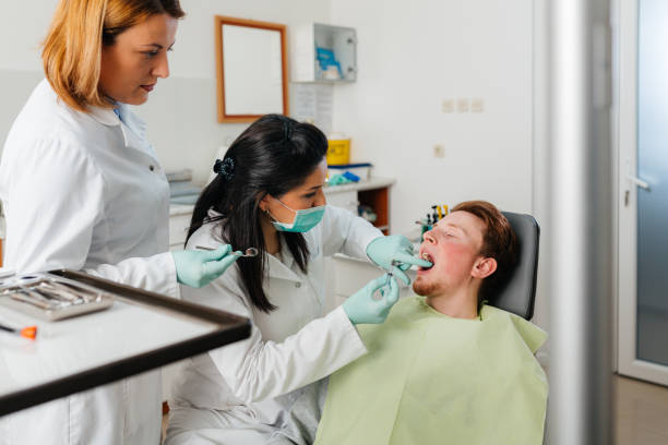 Best Dentist for Tooth Abscess  in Lynchburg, OH